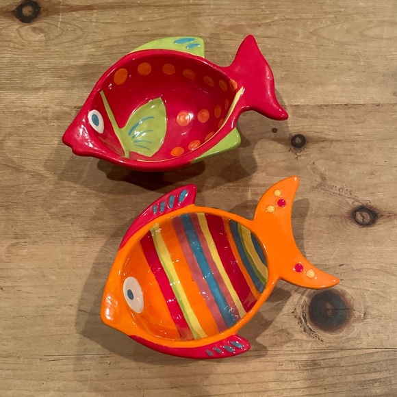 Pier 1 Ceramic lot of 2 fish shaped colorful dipping dishes tea rest sushi bowls - Picture 1 of 5